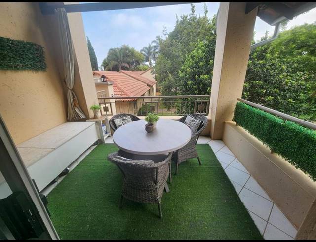 2 BEDROOM TOWNHOUSE FOR SALE IN MORELETAPARK